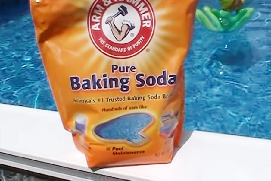 How to Use Baking Soda for Pool Maintenance